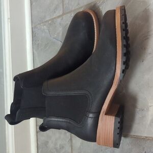 NEW Portland Leather Goods Chelsea Boots Black Leather Size 9 Women's